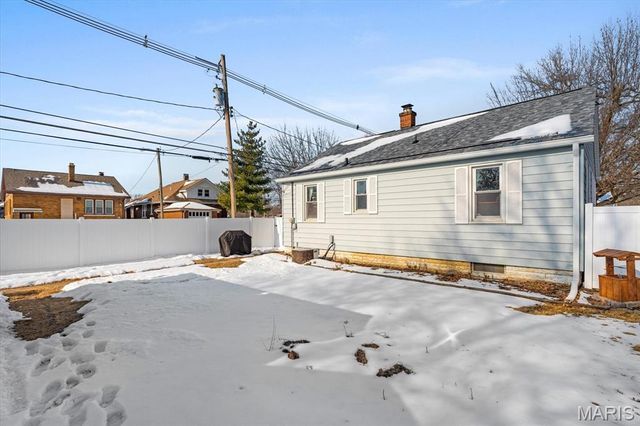 14 N 41st Street, Belleville, IL 62226