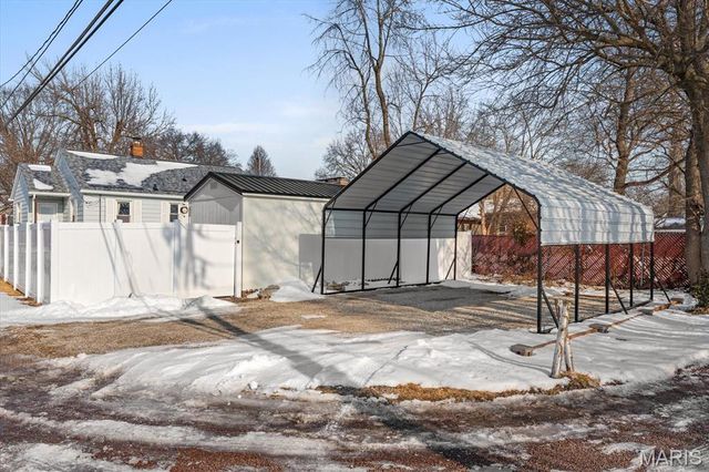 14 N 41st Street, Belleville, IL 62226