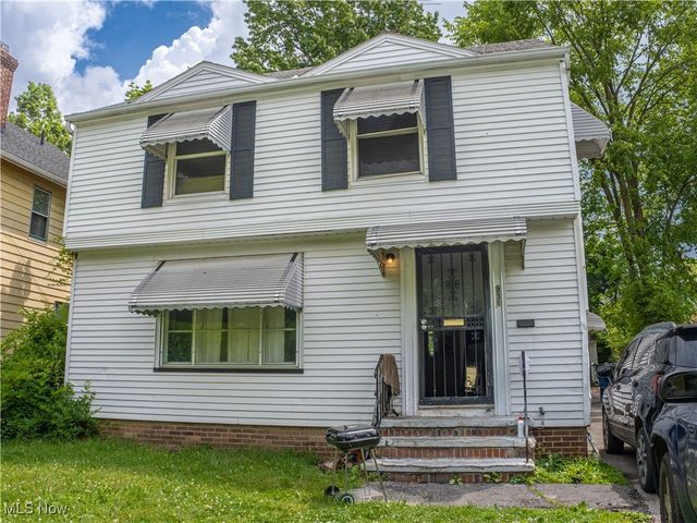 931 Yellowstone Road, Cleveland, OH 44121