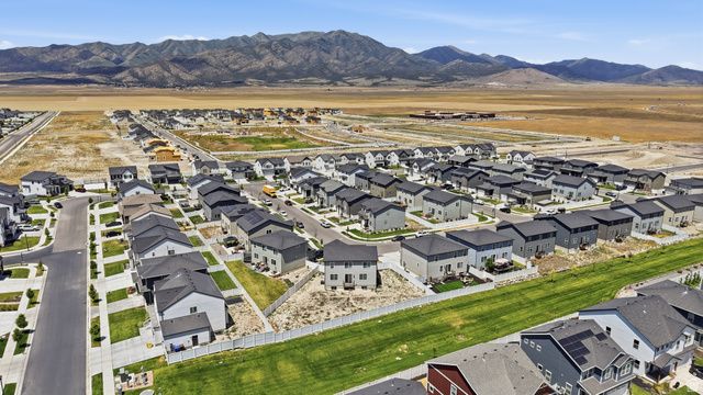 5082 N DAMPER DR, Eagle Mountain, UT 84005