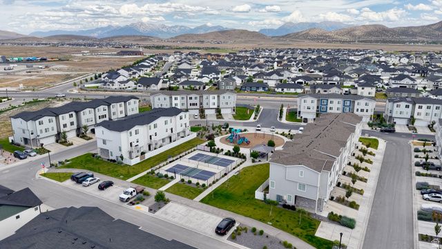 5082 N DAMPER DR, Eagle Mountain, UT 84005