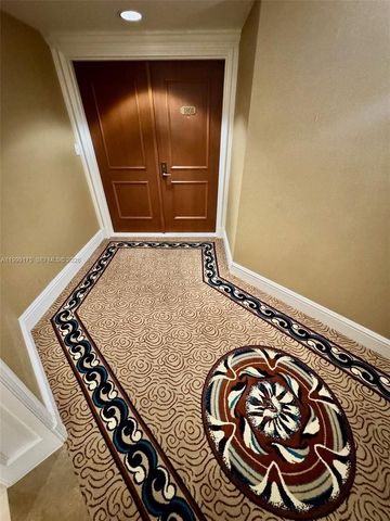 2000 Island Boulevard 1801, Aventura, FL 33160