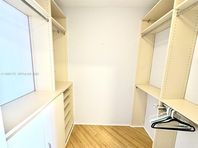 2000 Island Boulevard 1801, Aventura, FL 33160
