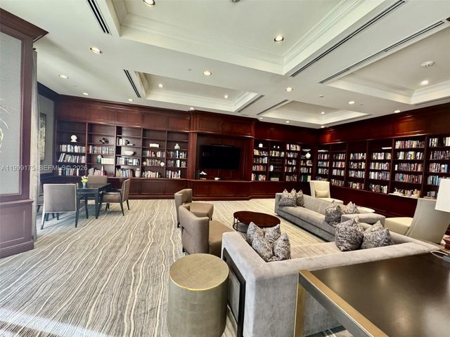 2000 Island Boulevard 1801, Aventura, FL 33160