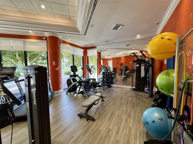 2000 Island Boulevard 1801, Aventura, FL 33160