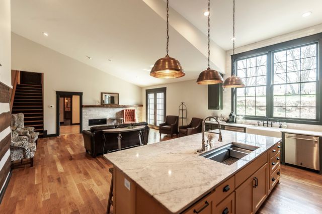 1554 Latimer Ln, Hendersonville, TN 37075