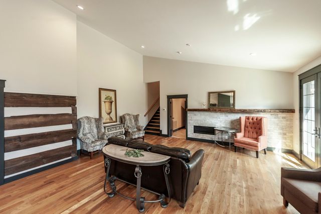 1554 Latimer Ln, Hendersonville, TN 37075