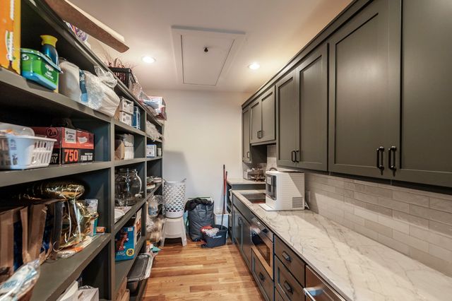 1554 Latimer Ln, Hendersonville, TN 37075