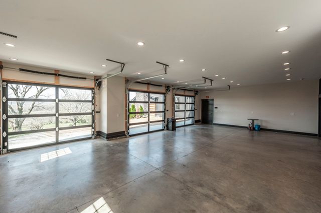 1554 Latimer Ln, Hendersonville, TN 37075