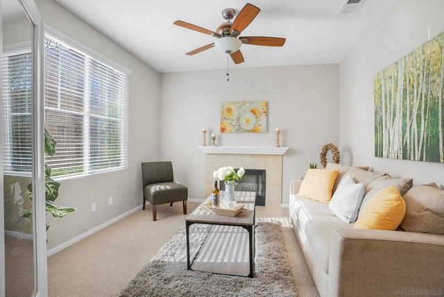 1670 Grasshopper Ln, Chula Vista, CA 91915