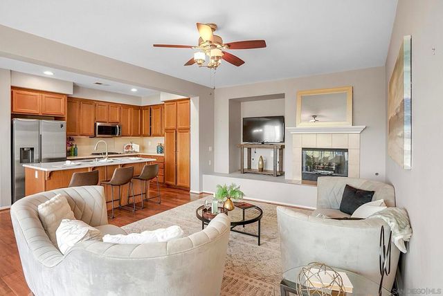 1670 Grasshopper Ln, Chula Vista, CA 91915