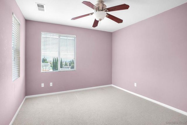 1670 Grasshopper Ln, Chula Vista, CA 91915