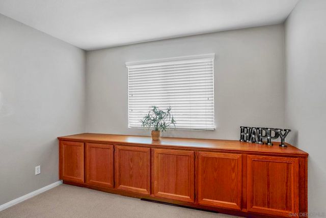 1670 Grasshopper Ln, Chula Vista, CA 91915