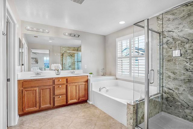 1670 Grasshopper Ln, Chula Vista, CA 91915