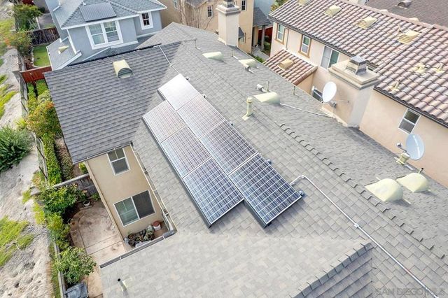 1670 Grasshopper Ln, Chula Vista, CA 91915