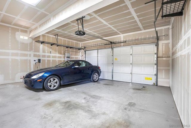 1670 Grasshopper Ln, Chula Vista, CA 91915