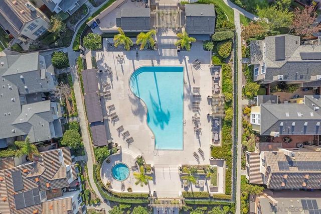 1670 Grasshopper Ln, Chula Vista, CA 91915