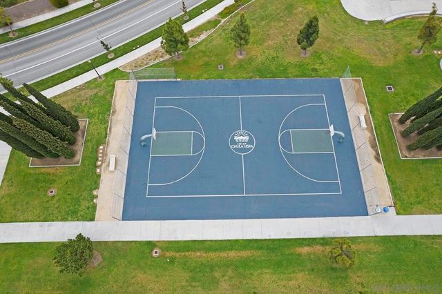 1670 Grasshopper Ln, Chula Vista, CA 91915