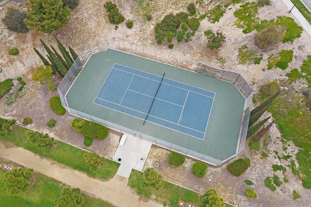 1670 Grasshopper Ln, Chula Vista, CA 91915