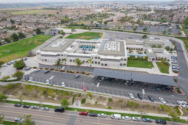 1670 Grasshopper Ln, Chula Vista, CA 91915