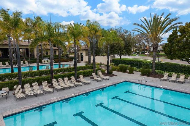 1670 Grasshopper Ln, Chula Vista, CA 91915