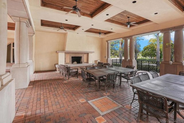 1670 Grasshopper Ln, Chula Vista, CA 91915