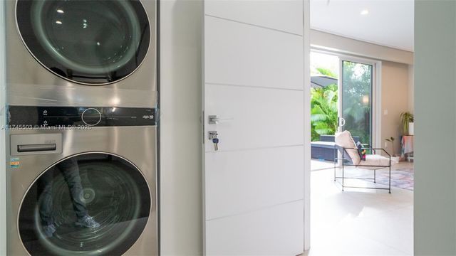 1310 NE 117th Ter 2, Miami, FL 33161