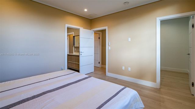 1310 NE 117th Ter 2, Miami, FL 33161