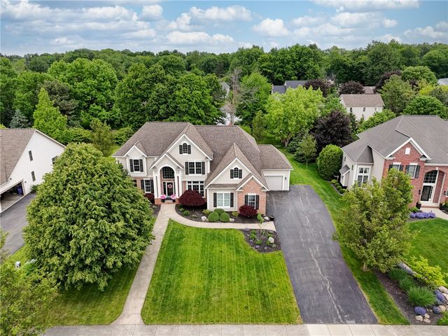 32 Watersong Trail, Penfield, NY 14580
