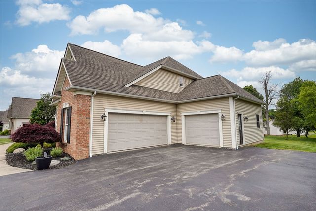 32 Watersong Trail, Penfield, NY 14580
