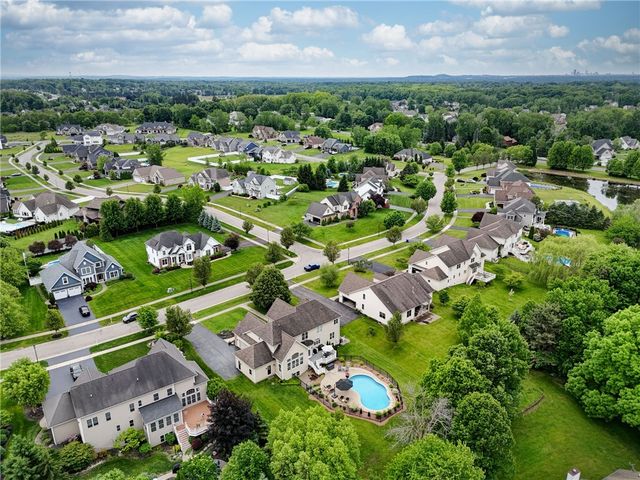 32 Watersong Trail, Penfield, NY 14580