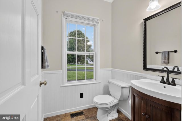 122 WINSTON WAY, Oxford, PA 19363