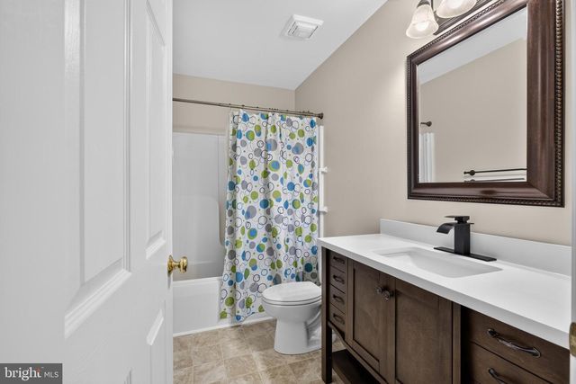 122 WINSTON WAY, Oxford, PA 19363