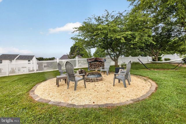 122 WINSTON WAY, Oxford, PA 19363