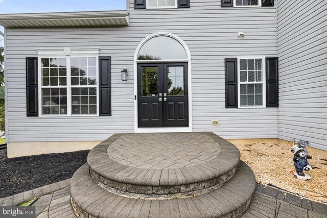 122 WINSTON WAY, Oxford, PA 19363