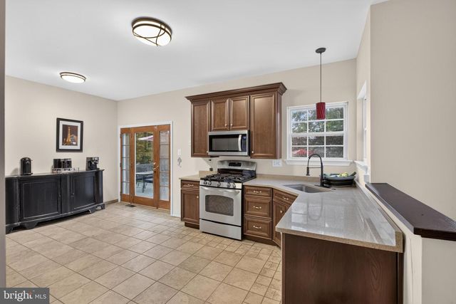 122 WINSTON WAY, Oxford, PA 19363