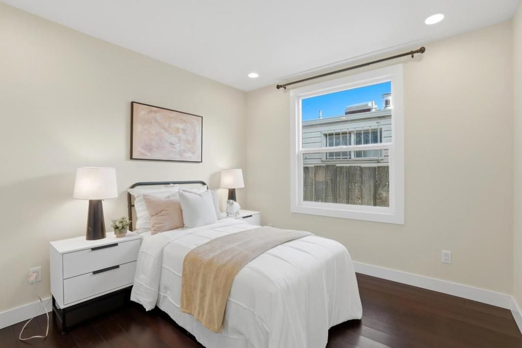 Image 17 of property listing at 605 Skyline Drive, Daly City, CA 94015