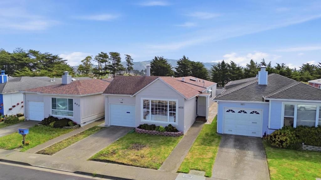 Image 26 of property listing at 605 Skyline Drive, Daly City, CA 94015