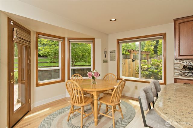 22424 243rd Place SE, Maple Valley, WA 98038