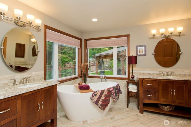 22424 243rd Place SE, Maple Valley, WA 98038