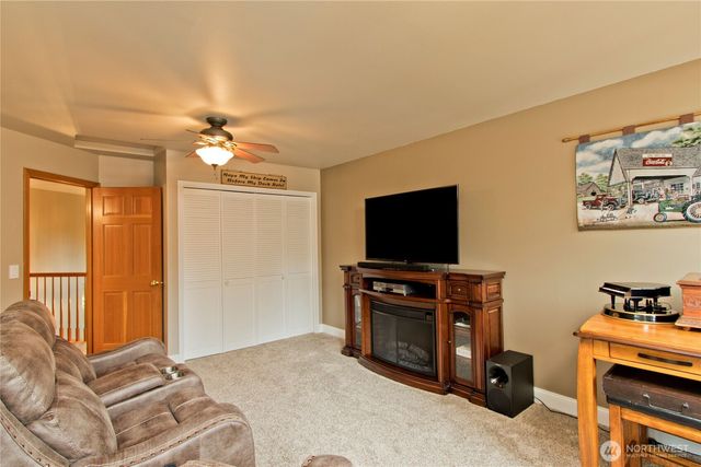22424 243rd Place SE, Maple Valley, WA 98038