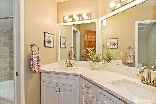 22424 243rd Place SE, Maple Valley, WA 98038