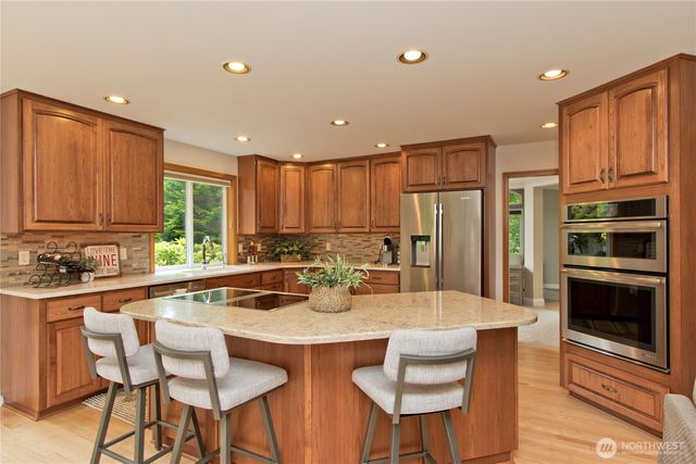 22424 243rd Place SE, Maple Valley, WA 98038