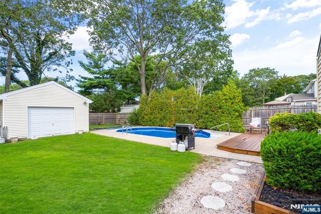 611 Boulton Avenue, Point Pleasant, NJ 08742