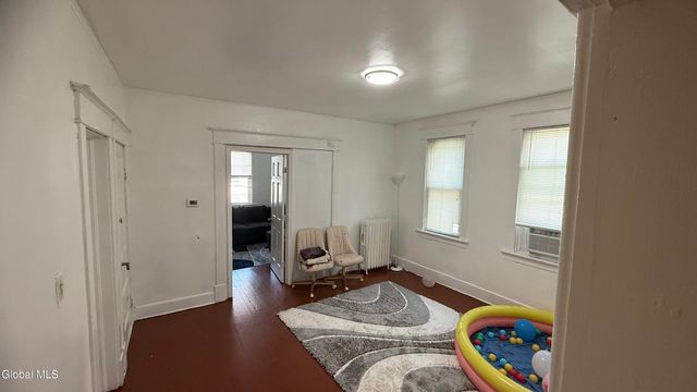 11 S Dove Street, Albany, NY 12202