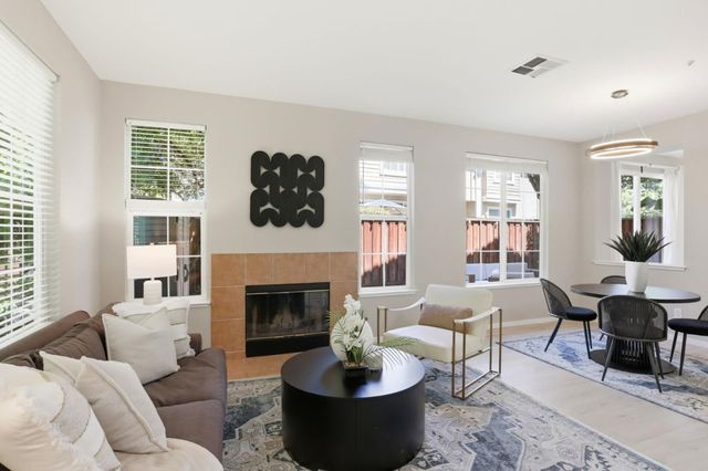 10756 Craigtown Lane, Dublin, CA 94568