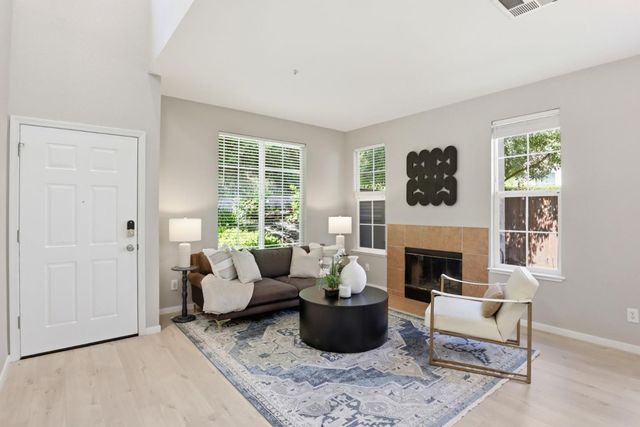 10756 Craigtown Lane, Dublin, CA 94568