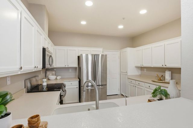 10756 Craigtown Lane, Dublin, CA 94568