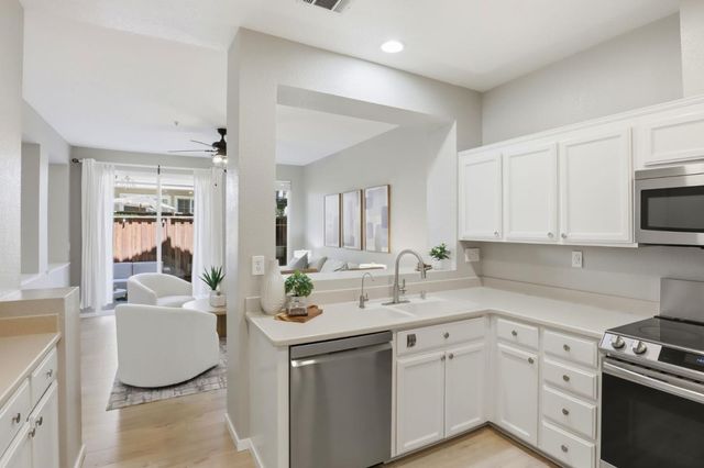 10756 Craigtown Lane, Dublin, CA 94568