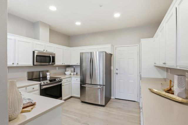 10756 Craigtown Lane, Dublin, CA 94568